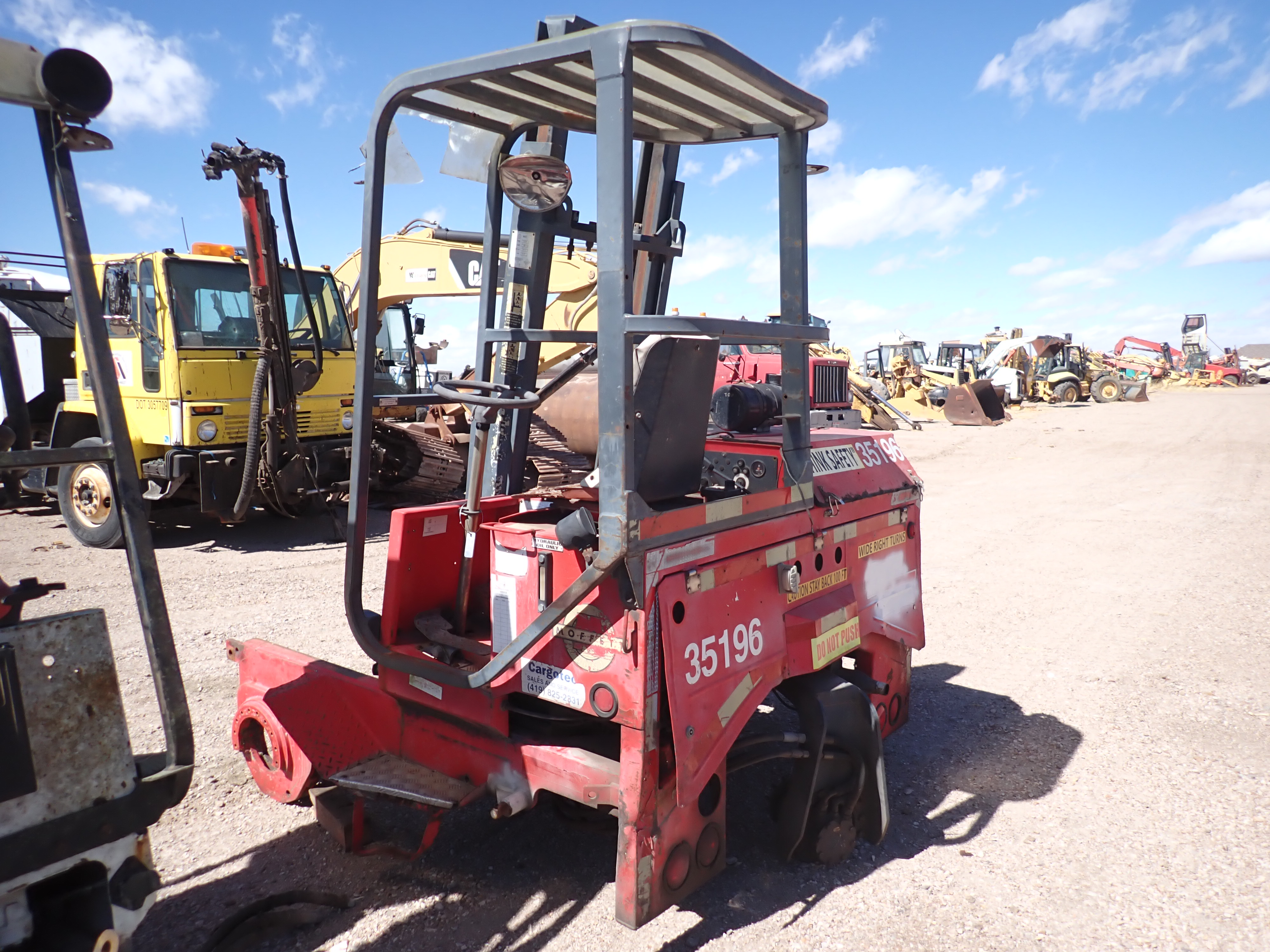 ./imagenes/INVOICE/2019/16568/MONTACARGAS MOFFETT_M5000 (15).JPG